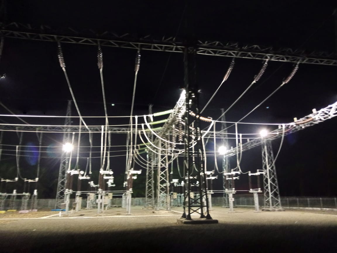 Tim engineer PT TEM melakukan commissioning Gardu Induk 150kV — jasa testing commissioning elektrikal industri